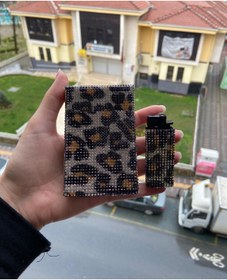 Resim Arabasına Aşıklar Kulubü Gold Leopar Sigara Kutusu Kalın Model Ve Çakmak 