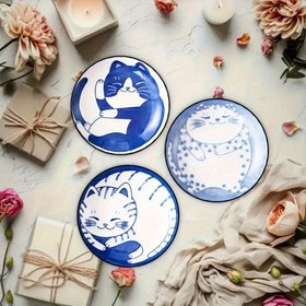 Resim 4 adet Mavi ve Beyaz Porselen Tarzı Sevimli Kedi Minimalist İllüstrasyon Tabakları, Yemek Masası, Kahve Masası, Ofis Masası, Yatak Odası Dekoru, Restoran Kullanımı, Ev Aksesuarları, Masa Koruyucu, Temel Masa Eşyası 