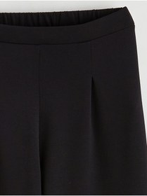 Resim LC Waikiki M&B Collection Siyah Geniş Paça Pileli Kız Çocuk Eşofman Altı 