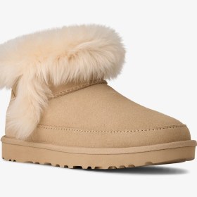 Resim UGG Classic Ultra Mini Chalet Kadın Bej Bot 