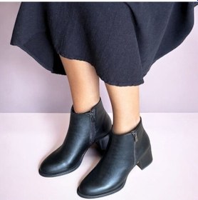 Resim Ne& Ve Shoes Siyah Deri Kalın Kalın Topuklu Yuvarlak Burunlu Kadın Kısa Bot Siyah 