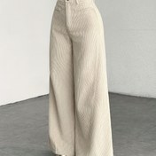 Resim Kadınların Şık Bej Geniş Bacaklı Pantolonları, Ön Düğme Kapatma ile - Sonbahar/Kış Dış Mekan ve Rahat Giyim için Mükemmel, Rahat Giyim Pantolonları|Şık Stil|Poliester Kumaş 