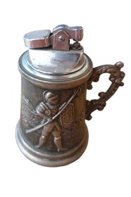 Resim Dedemin Antikaları Antika PENGUIN Damgalı Tankart Şövalye Kabartmalı Masa Çakmağı (Nadir) 