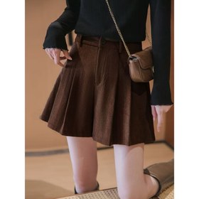 Resim Kadın Yüksek Belli Pileli Şort - İç Göstermeyen, Geniş Paçalı Pantolon, Tüm Sezon Günlük & Resmi Kombinler - Şık KahverengiKırmızı/ 