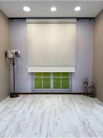 Resim Çift Mekanizmalı Açık Gri Çizgili Desenli Tül ve Beyaz Mat Stor Perde 110 x 200 Gri 77500-V5-P1000 