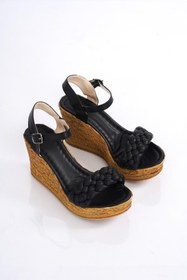 Resim Uysal Butik Siyah Dolgu Taban Tek Bant Örgülü Sandalet 2339131 