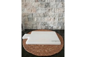 Resim Feyza Design Beyaz Mermer Kesme ve Sunum Tablası, Şık ve Dayanıklı Tasarım 
