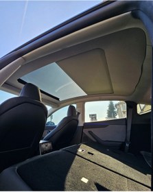 Resim ÇAMKIRAN TESLA MODEL Y JUNİPER 2025 UYUMLU ELEKTRİKLİ TAVAN PERDESİ 