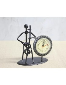 Resim Metal Saatli Keman Çalan Müzisyen ALK4333 