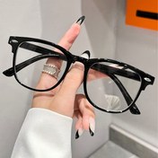 Resim 1 adet Unisex Kare Altın ve Siyah Küpe Gözlük - Anti- Işık Koruma, Bilgisayar, Okuma, Oyun, TV, Cep Telefonları için Şeffaf Lens, Göz Yorgunluğunu Giderir, ve Aktiviteler için İdeal, Gözlük, Şık Gözlük, Hafif Gözlük 