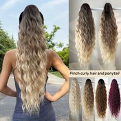 Resim Kadınlar için saç hacmini artırmak ve saç tarzı değişikliklerini geciktirmek için tasarlanmış sentetik ponytail peruk paketi. Günlük giyim veya parti kıyafetleri için feminin çekiciliği artırmak için uygun. Altı renk seçeneği: Kırmızı gradyan, kahverengi, turuncu, koyu kahverengi, açık kahverengi vb. Uzun versiyon 26 inç (66 cm) ile büyük dalgalı kıllar içerir. 