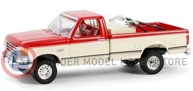 Resim 1:64 Greenlight 1991 Ford F-250 XLT Pickup with Fuel Tramsfer Tank in Scarlet 