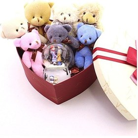 Resim Sevgiliye En Tatlı Hediye Seti Peluş Ayıcık Kalpli Kutuda 7 Mini Peluş Ayıcık Işıklı Kar Küresi Seti 