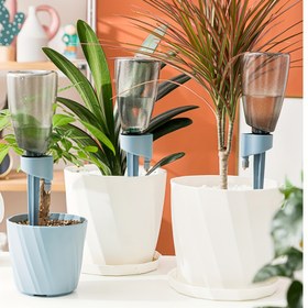 Resim 2 adet Otomatik Bitki Sulama Sistemi, Ayarlanabilir Akış, Plastik, Kapalı ve Açık Saksı Bitkileri için Evrensel Bağlantı Parçalı, Elektrik veya Pil Gerektirmez 