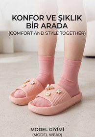 Resim Peri Masalı Serisi - Pudra Pembe Figürlü Kız Çocuk Terlik : Işıltılı Kelebek ve Çiçek Detaylı, Ultra Hafif, Anatomik ve Kaymaz Tabanlı Yazlık Çocuk Açık Terlik 