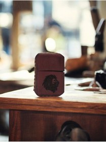 Resim Made in Craft El Yapımı Deri Kaplama Zippo Çakmak Aslan Baskılı 