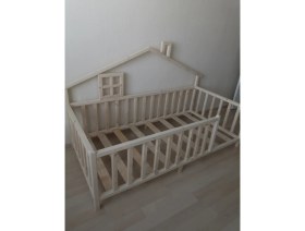 Resim Köşk Mobilya Masal Doğal Montessori Bebek ve Çocuk Karyolası tüm Ölçülerde Yarım Çatılı 