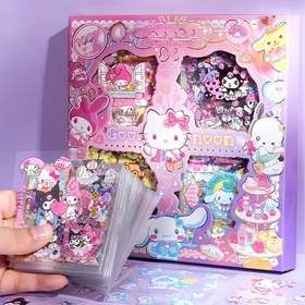 Resim 100 adet Sanrio Hello Kitty & Arkadaşlar PET Çıkartmaları - Su Geçirmez Karikatür Tasarımlar Scrapbooking, DIY Projeleri ve Su Şişeleri için, Sevimli Pembe Temalı Karakterler Kalpler, Yıldızlar ve Keklerle, El Sanatları Malzemeleri | Karikatür Karakter Çıkartmaları | Sanrio Temalı Ürünler 