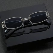 Resim 1 adet Kadın Retro Kare Gözlük - Siyah Renkli Tintli Camlı, Rahat Kıyafet ve Günlük Moda için Mükemmel, Günlük Moda Gözlükleri | Minimalist Gözlükler | Metal Kilitler 