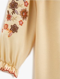 Resim Koton Bluz Çiçek İşleme Detaylı Uzun Kollu Manşetleri Lastikli Yuvarlak Yaka Sarı 3wkg60083aw 3WKG60083AW153 Sarı 