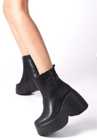 Resim Les Passent Kadın Celsi Siyah Yandan Fermuarlı 9 cm Yüksek Dolgu Topuklu Mevsimlik Kadın Kısa Bot Bootie 