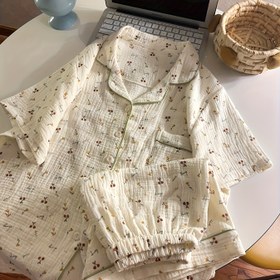 Resim Kadınlar için Japon Kiraz Pijama Takımı, Hafif Yaz 2025, Kısa Kollu Ev Giyimi, Yaka ve Düğme Detaylı Preppy Stil, Meyve ve Sebze Deseni, Bahar/Yaz Koleksiyonu 