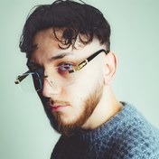Resim Erkekler için Vintage Tarzı Çerçevesiz Gözlükler | Çinko Alaşım Çerçeve | AC Lens | Altın Vurguları | Günlük Kıyafetler İçin Moda Reçetesiz Gözlükler, Dekoratif Gözlükler | Şık Gözlükler | Hafif Gözlükler 