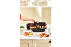 Resim Özbience Kırmızı 6 Dilim Izgara ve Tost Makinesi, Pratik ve Şık Tasarım 