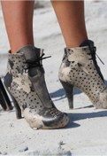 Resim Dogo Kadın Vegan Deri Gri Topuklu Bootie - Black Dress Tasarım 