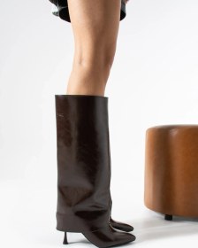 Resim Dora Kadın Deri Sivri Burun Topuklu Çizme Acıkahve 