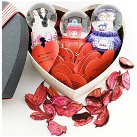 Resim Sevgililer Gününe Özel Kalp Kutuda Kar Küreleri Hediye Seti Sevgiliye Şık Hediye STR75 