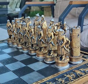 Resim Historical Chess Set with Decorative Board, Medieval Chess Set with Detailed Warrior Pieces, Antique Look Chess Set with Medieval Figures - Object-3 