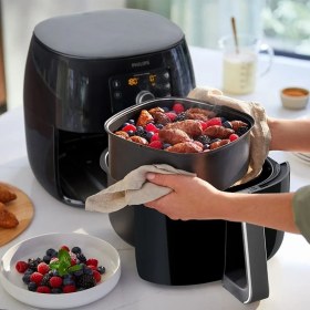 Resim Yüksek Kapasiteli Siyah Airfryer, 1,4 Kg, 2225 W, Yağ Azaltma Teknolojisi 