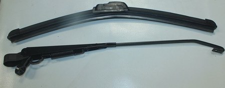 Resim ÜÇ TEKERLİ ÖN KABİN CAM SİLECEĞİ 