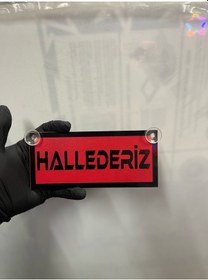 Resim Kırmızı Renk Üzeri Siyah Renk Hallederiz Yazılı Vantuzlu Cam Süsü 