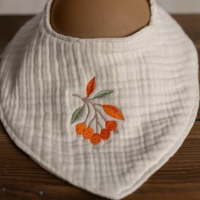 Resim Olivo Mini Yenidoğan Bebek Nakışlı Fular/Önlük Narenciye Dalı 4 kat müslin 