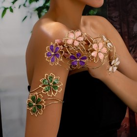 Resim Kadınlar İçin Şık Çiçekli Kol Bilekliği - Pembe, Mor ve Altın Tonlu Metalik Çiçek Desenli, Günlük ve Parti Takısı, Yıl Boyu Kullanılabilir Sanat Parçası, El Aksesuarları, Festival Kolyeleri, Emaye Kaplama, Altın Renkli Metal 