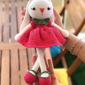 Resim Amigurumi Uzun Kulak Çilek Tavşan 