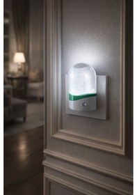 Resim Ulbay Gece Lambası Oval Yeşil Şeritli Karanlıkta Otomatik Yanar Fotoselli 0.1w Yeşil 