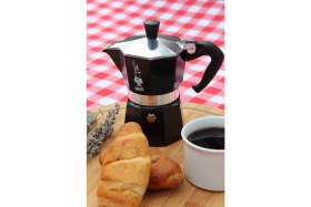 Resim UltraMint Siyah Espresso Makinesi 6 Kupa, Pratik ve Şık Tasarım 