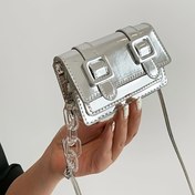 Resim 1 Adet Kadın Mini Çapraz Çanta, Metal Kapama Kilitli, Kenar Boyalı Detaylı & Ayarlanabilir Zincir Askılı - Siyah Şeker Rengi, Kompakt Günlük Omuz Çantası, İlkbahar/Yaz Modası Aksesuarı, Modern El Çantası, Yüksek Kalite Bitim, Küçük Çanta, Moda Tutkunları İçin 