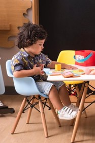 Resim Iconic Kids Sandalye – Renkli Modern Çocuk Sandalyesi - Mavi / Kolsuz 