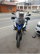 Resim Motocam Voge Ds 625x Siperlik Ön Cam 2023-2025 Model 65cm Şeffaf Renkli 4mm Uzun Cam 
