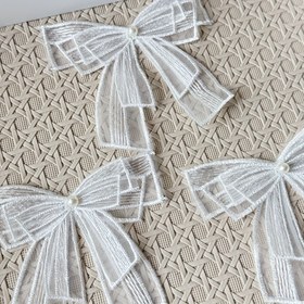 Resim 3 Adet İnci Merkezli Beyaz Dantel Fiyonk Nakış Yaması - Elbise, Saç Bandı, Çanta ve DIY Kıyafetler için Dekoratif Aplike, Şık Nakış İşlemeli, Vintage Süsleme, Zarif Dikiş Detayları, Moda Tasarımcılar İçin Dikim Sanatı 