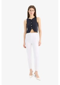 Resim DeFacto Regular Fit Bisiklet Yaka Düğmeli Siyah Triko Yelek E0990AX25SMNV42 Lacivert 