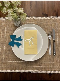 Resim Gümüş Yaldızlı Sarı Fiyonk Baskılı Garson Katlama Peçete 16 Adet 