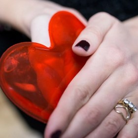 Resim XMARKETTR Sihirli Kalp Jel Isıtıcı Cep Sobası El Isıtıcı El Sobası 