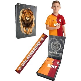 Resim Galatasaray Lisanslı 23-24 Sezonu Sarı Kırmızı 5 Yıldızlı Çocuk Forma + Şal Kaşkol Set Hediyelik Ahşap Kutulu Sarı - Kırmızı 