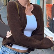 Resim Kadınlar İçin Şık Kahverengi Düğmeli Çiftli Kazak - Yumuşak Yuvarlak Omuz Uzun Kollu Sonbahar & Kışlık Palto Tarzi Süveter, Makinede Yıkanabilir Gündelik ve Resmi Giyim için, Çok Amaçlı Her Gün ve Özel Etkinliklerde Klasik Tek Renk Tasarımıyla Rahat Katmanlanmış Fit 