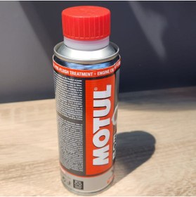 Resim Motul ENGINE CLEAN MOTOR YAĞI ÖN YIKAMA TEMİZLEYİCİ 